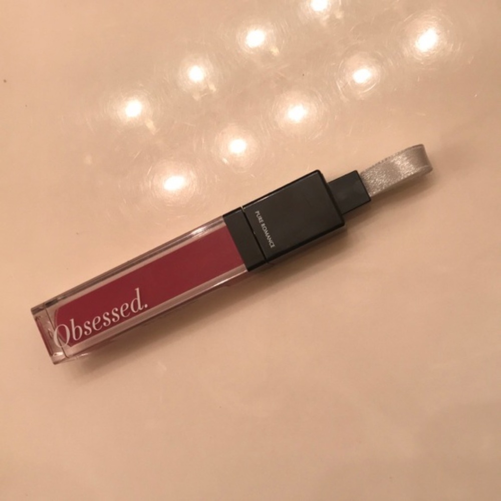 Obsessed Lip Gloss- Groove